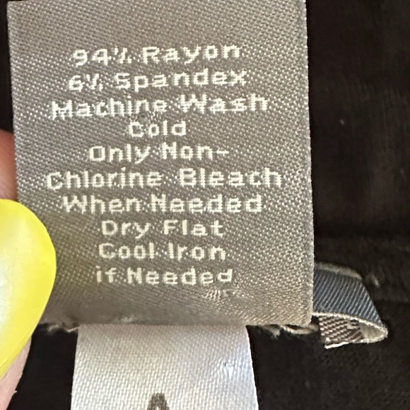 Ann Taylor Women’s black ruffle neck blouse size medium - Picture 2 of 4